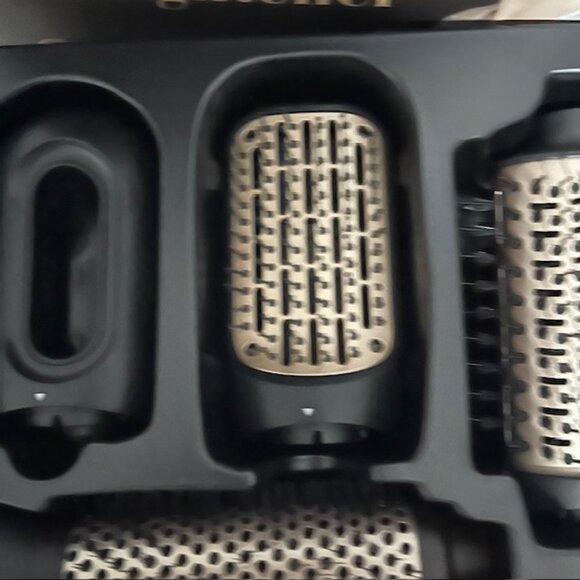 4 in 1 Hot Air Brush 1200 Watts Like New - Picture 5 of 6